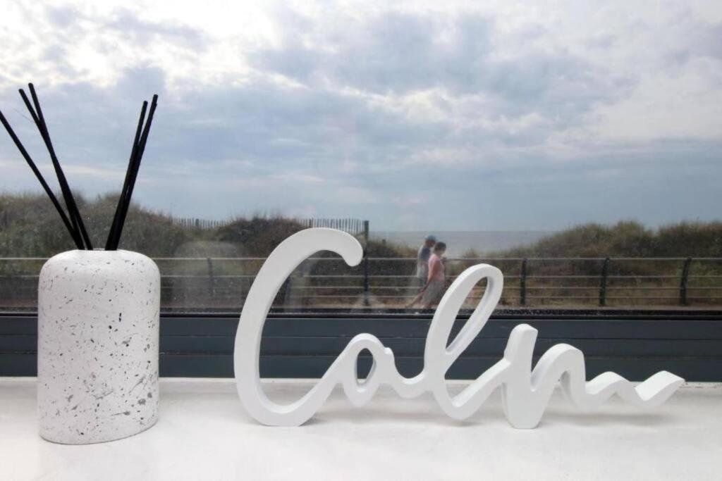 The Observatory By Mia Living 2 Bedroom Apartment Overlooking Swansea Beach With Free Parking Exterior photo